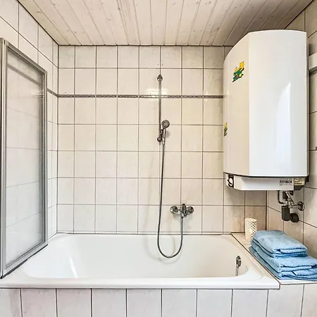 Habsmoosbach By Interhome * Шлухзее